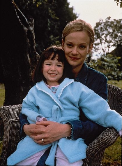 samantha mathis husband
