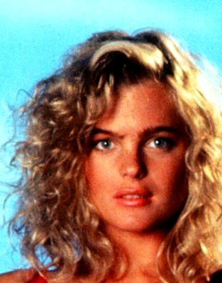 Erika Eleniak is she married