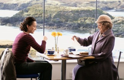 Ásó, ha csattan - Maggie Smith mindenkit elintéz