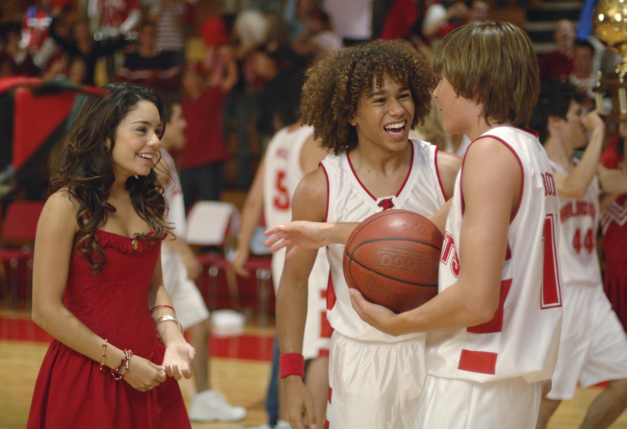 New and then. Фильм High School Musical. Классный мюзикл Дисней. Классный мюзикл сериал 2006. Трой Болтон классный мюзикл 1.