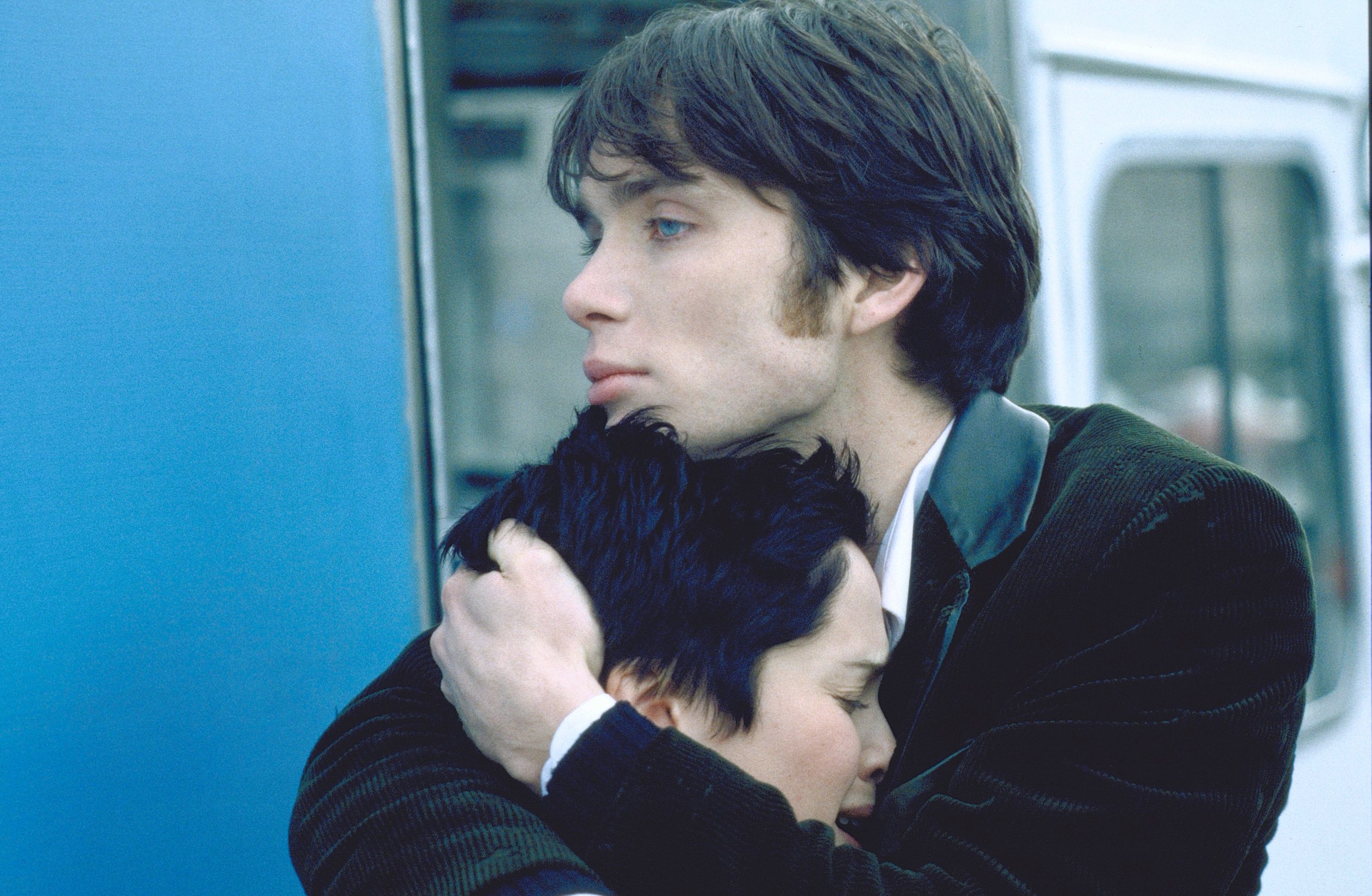 Along the edge галерея. The edge 1987. T. Frankie miller standing on the edge. Yes close to the edge 1972.