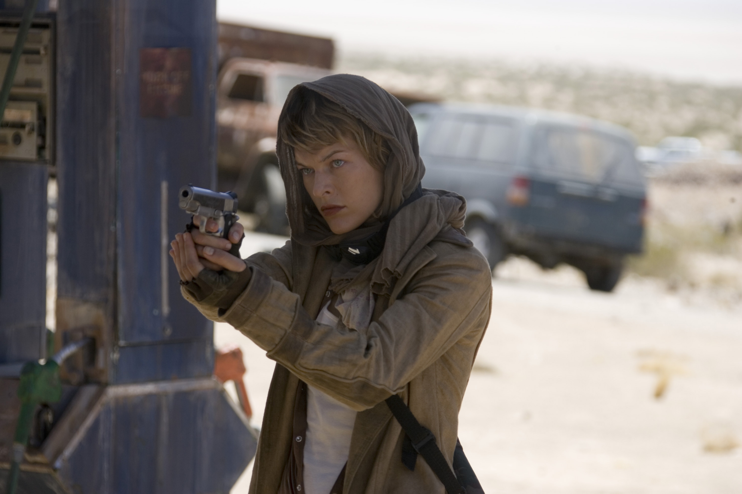 Обитель зла 2007. Милла Йовович фильмы обитель зла 3. Обитель зла 3 - Resident Evil Extinction (2007). Элис обитель зла 3. Обитель зла вымирание фильм 2007.