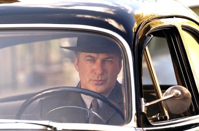 Alec Baldwin lesz Batman apja