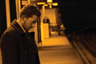 A Netflix megpróbálja eltüntetni Shia LaBeoufot