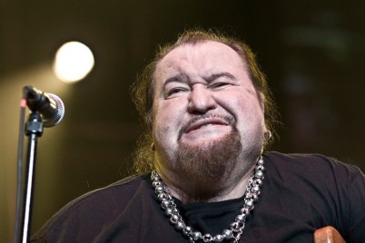 Meghalt Deák Bill Gyula