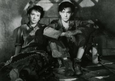 „Felnőtt! Ellenség! Könyörgöm, akasszuk fel