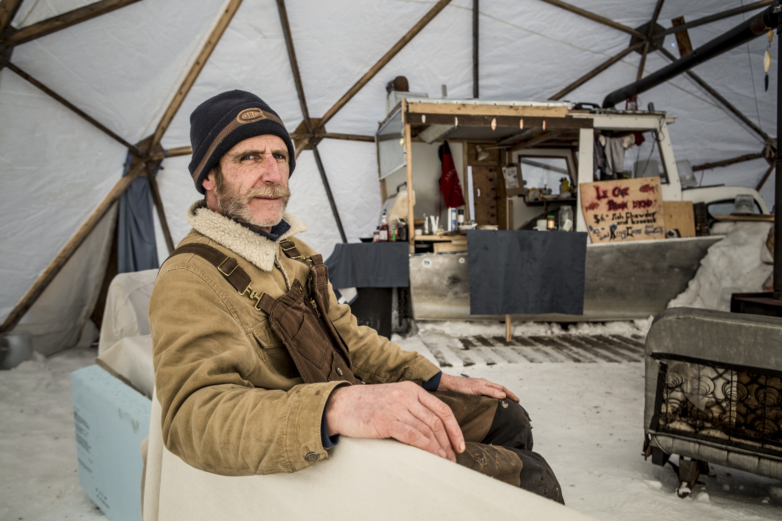 Szabadon a jég hátán || Harc az élelemért