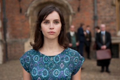 Szorgalmas diáklány - Felicity Jones portré