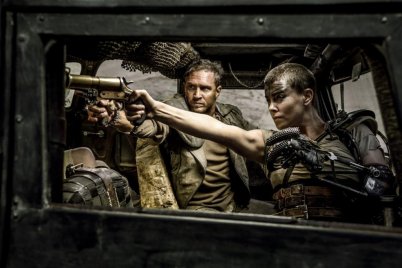 Charlize Theron annyira tartott Tom Hardytól a Mad Max forgatásán, hogy védelmet kért 