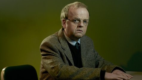Őrült tudóst keres? Toby Jones az ön embere!