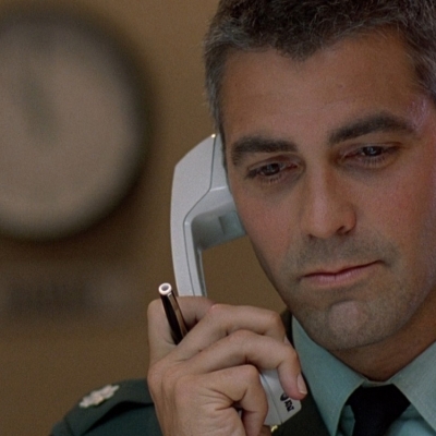 George Clooney téged keres