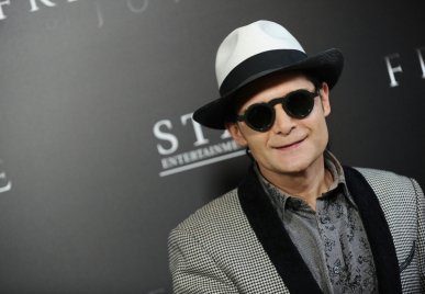 Megkéselték az egykori gyereksztárt