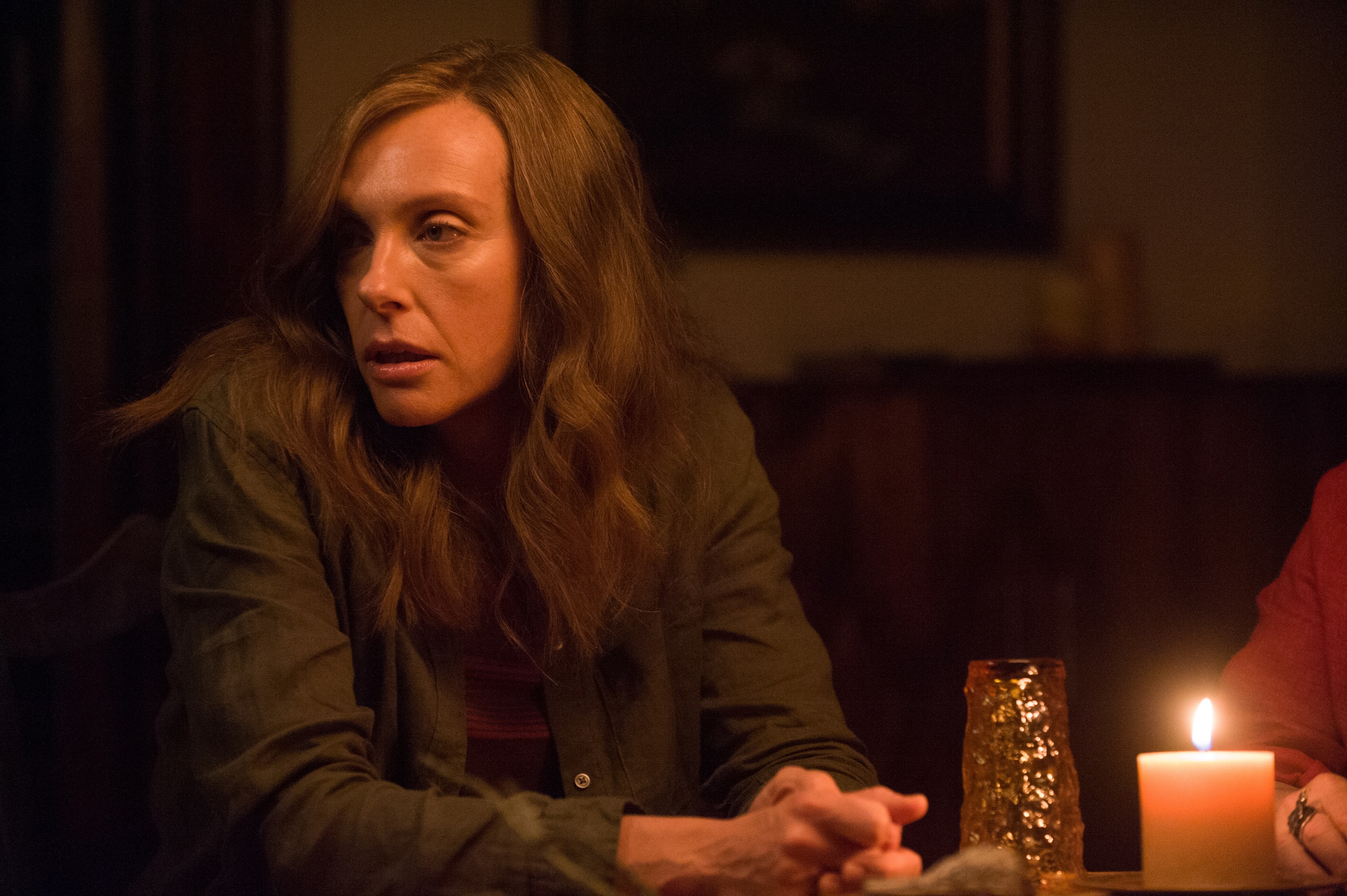 Реинкарнация ужасы. Реинкарнация / Hereditary (2018). Тони Коллетт реинкарнация. Реинкарнация фильм 2018 Чарли. Ари Астер реинкарнация.