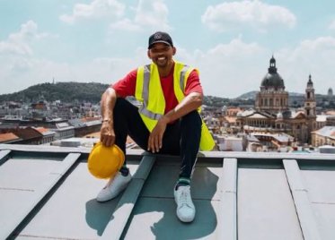 Will Smith látványosan jól érzi magát Budapesten