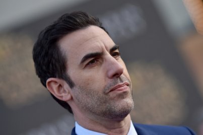 Beperelték a zsidó származású Sacha Baron Cohent holokauszttagadásért