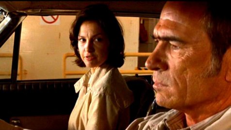 A Netflixen most megnézheted Tommy Lee Jones alulértékelt, csavaros thrillerét a 90-es évekből