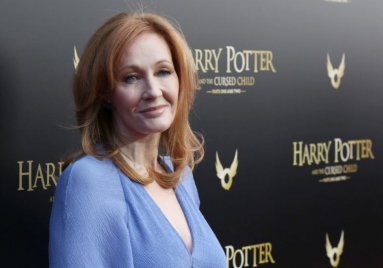 Mindenki ki van akadva a Harry Potter-könyvek szerzőjére