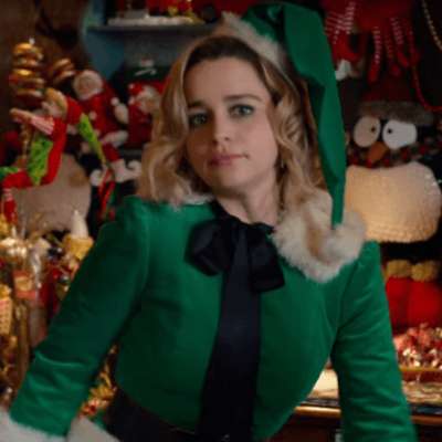 Emilia Clarke morcos karácsonyi manó lesz a Last Christmasben