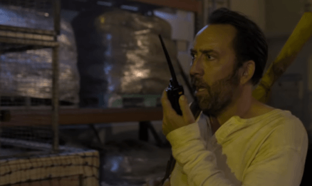 Nicolas Cage megküzd a fehér jaguárral