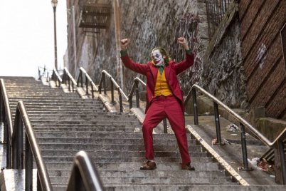 Csernobil és a Jóbarátok-ház után a Joker-film New York-i lépcsőjét lepték el az influencer hadak