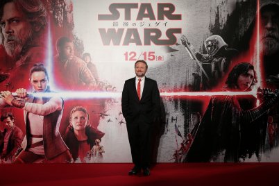Kiderült, miért kukázták Rian Johnson Star Wars-trilógiáját