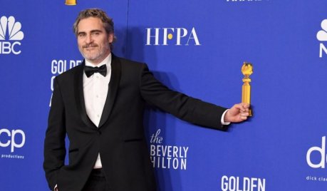 Margot Robbie és Joaquin Phoenix együtt forgatják le a Pán Péter remake-jét?
