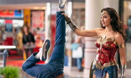 Káprázatos és vicces exkluzív jelenetfotók jöttek ki a Wonder Woman 1984-hez!