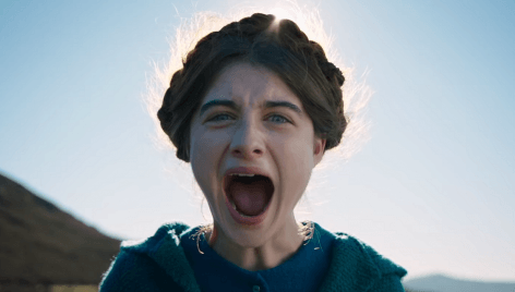 Miért véres a lányok szája?