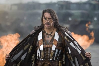 Hihetetlenül béna, de veszettül szórakoztató Danny Trejo B-kategóriás sci-fi sorozata!