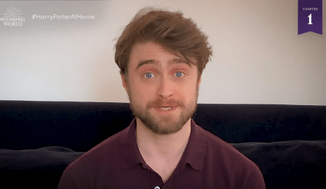 Maga Harry Potter olvassa fel nekünk a Harry Pottert