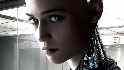Hús-vér színésznő helyett egy Erica nevű robot lesz egy kultgyanús sci-fi főszereplője