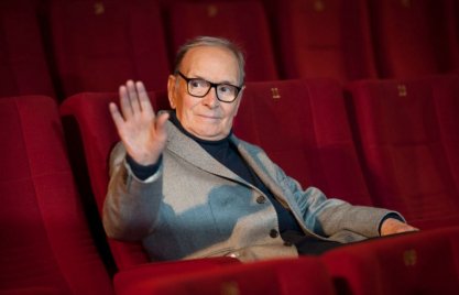 Emlékezzünk Ennio Morriconéra 9 legfülbemászóbb filmzenéjével!