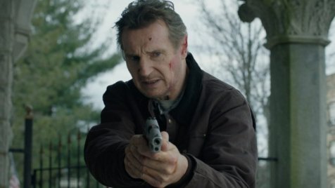 Liam Neeson az új filmjében is telefonon és stukkerrel fenyegeti a rosszfiúkat – íme a trailer!