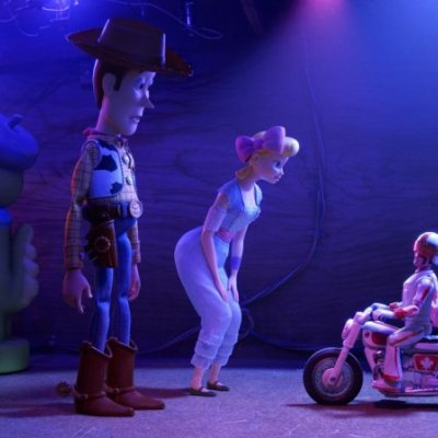 Keanu Reeves Toy Story 4-beli karaktere miatt perelik a Disney/Pixart