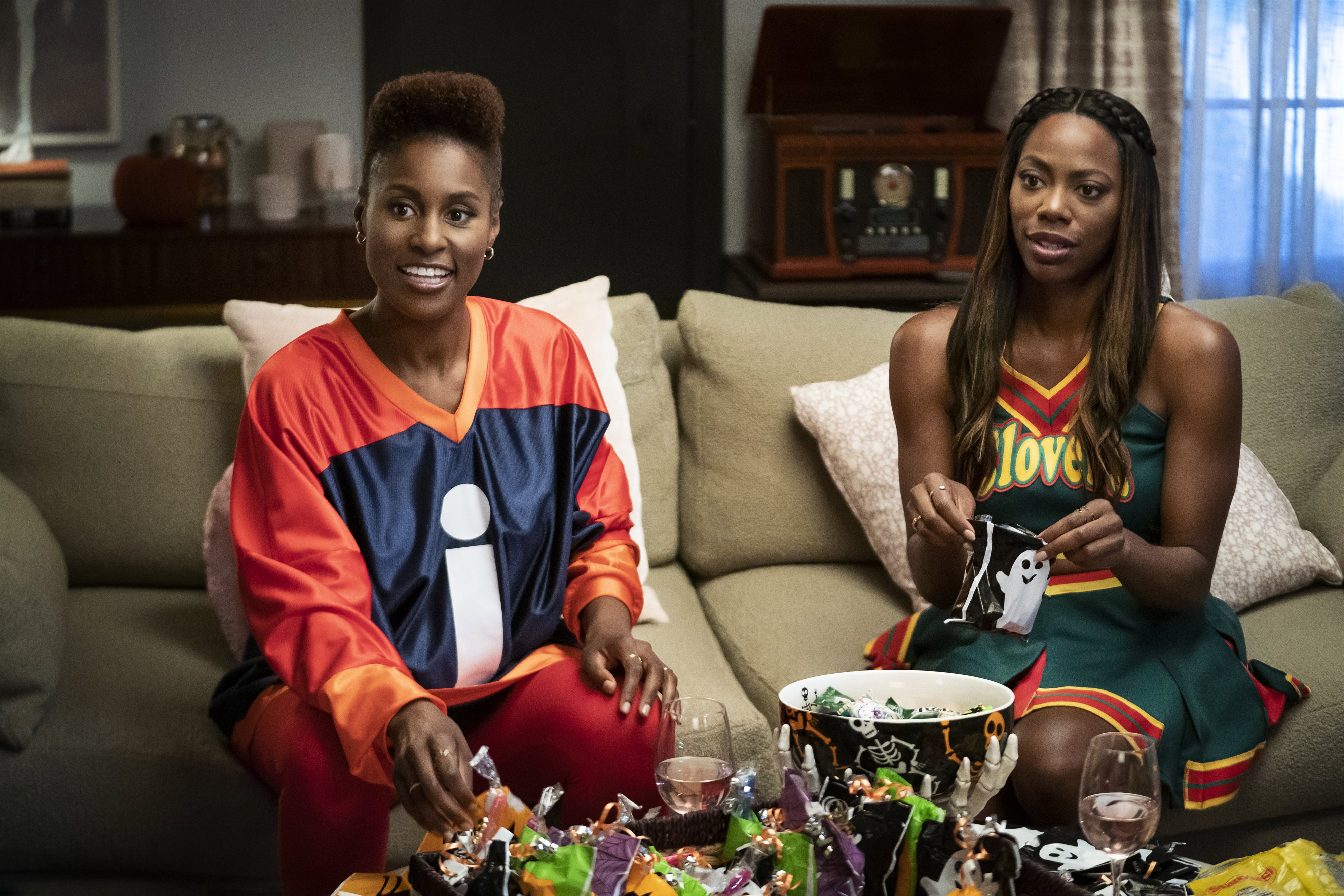 Insecure перевод. Insecure HBO 6/14/2020 lowkey Lost.