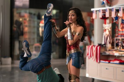 Wonder Woman megmenekült az ollótól