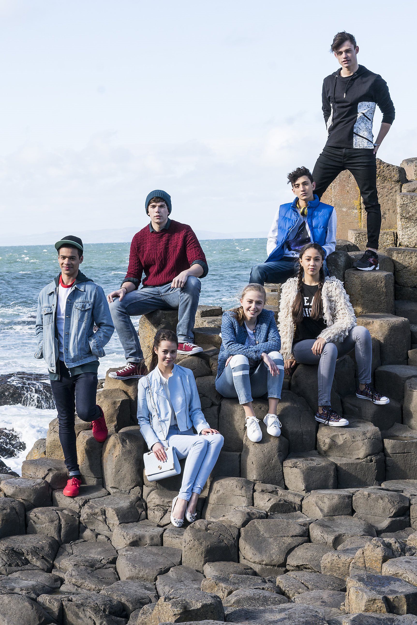 Bringing better back. Мем i m back. Bringing better back. I am back терминатор. Джонсон build back better.