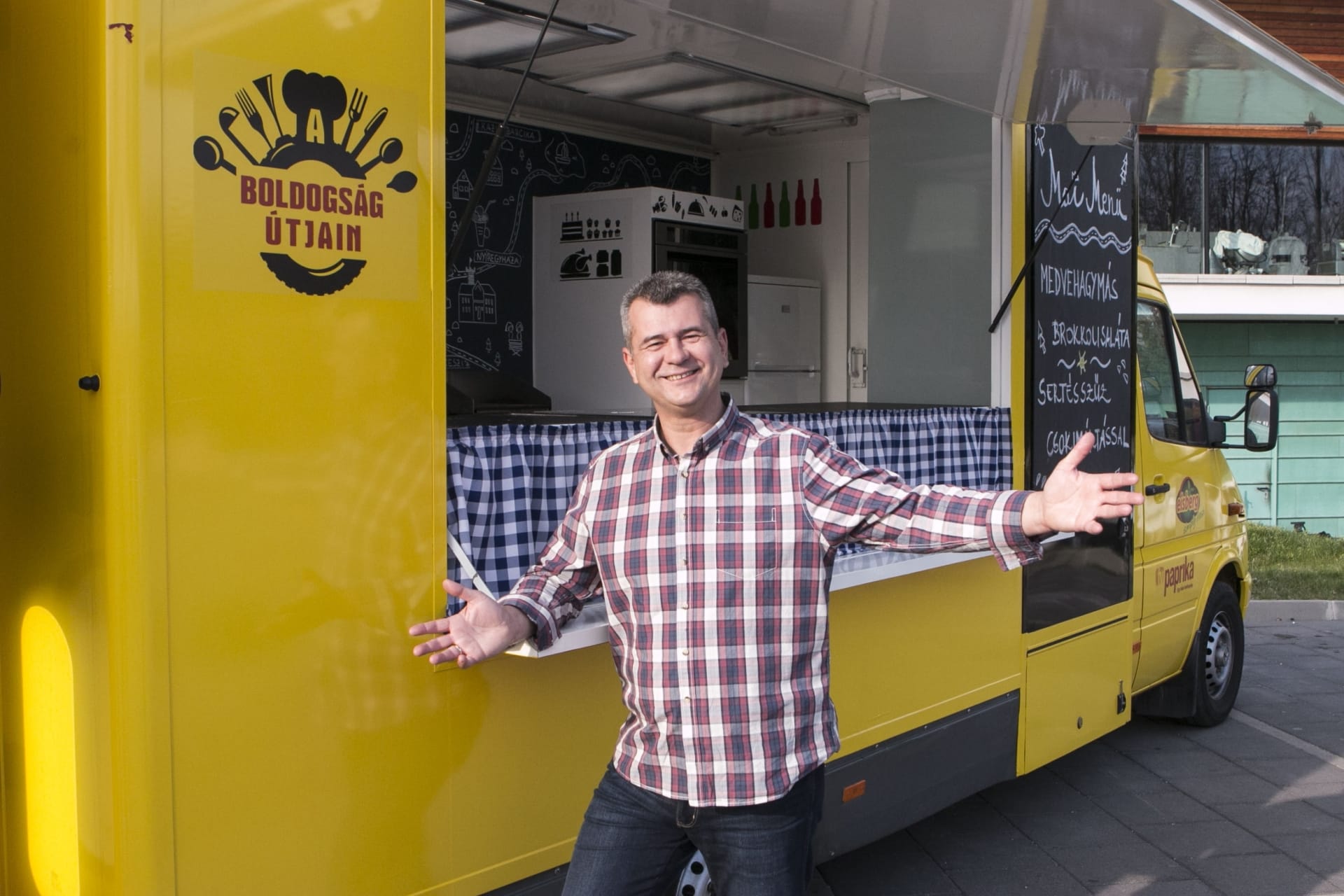 A boldogság útjain ║ I / 9. rész
