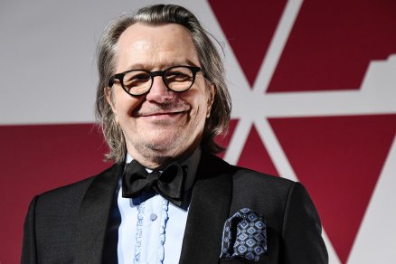 Lovaggá ütötték Gary Oldmant