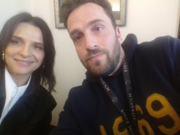 Máshogy is lehet a legnagyobb sztárokkal interjúzni