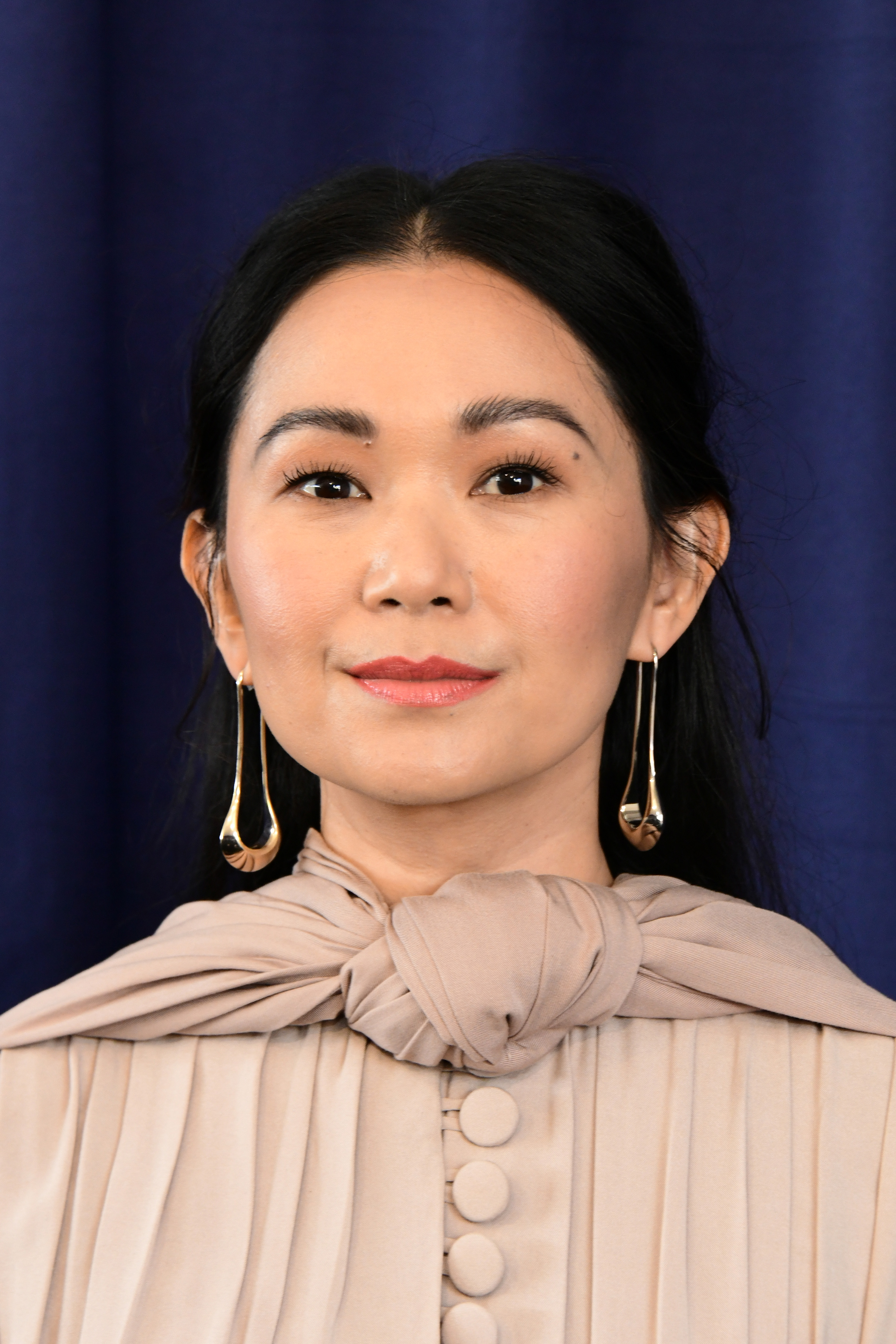 Hong Cha Rao Hong Chau