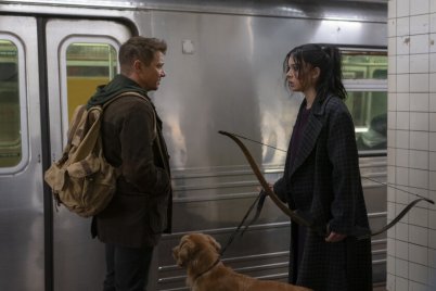 Sólyomszem – A Marvel karácsonyi sorozata többet érdemelne
