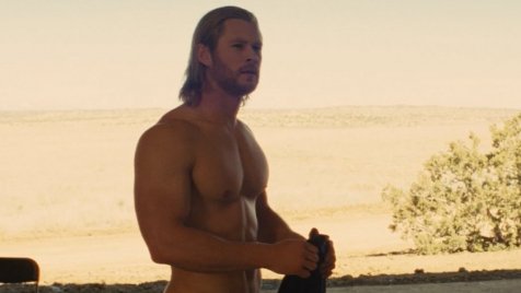 Chris Hemsworth felismerhetetlen a Mad Max 5 forgatási fotóin