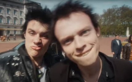 Itt a Sex Pistols-sorozat első előzetese!