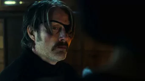 Bérgyilkosként rebootolja magát Mads Mikkelsen