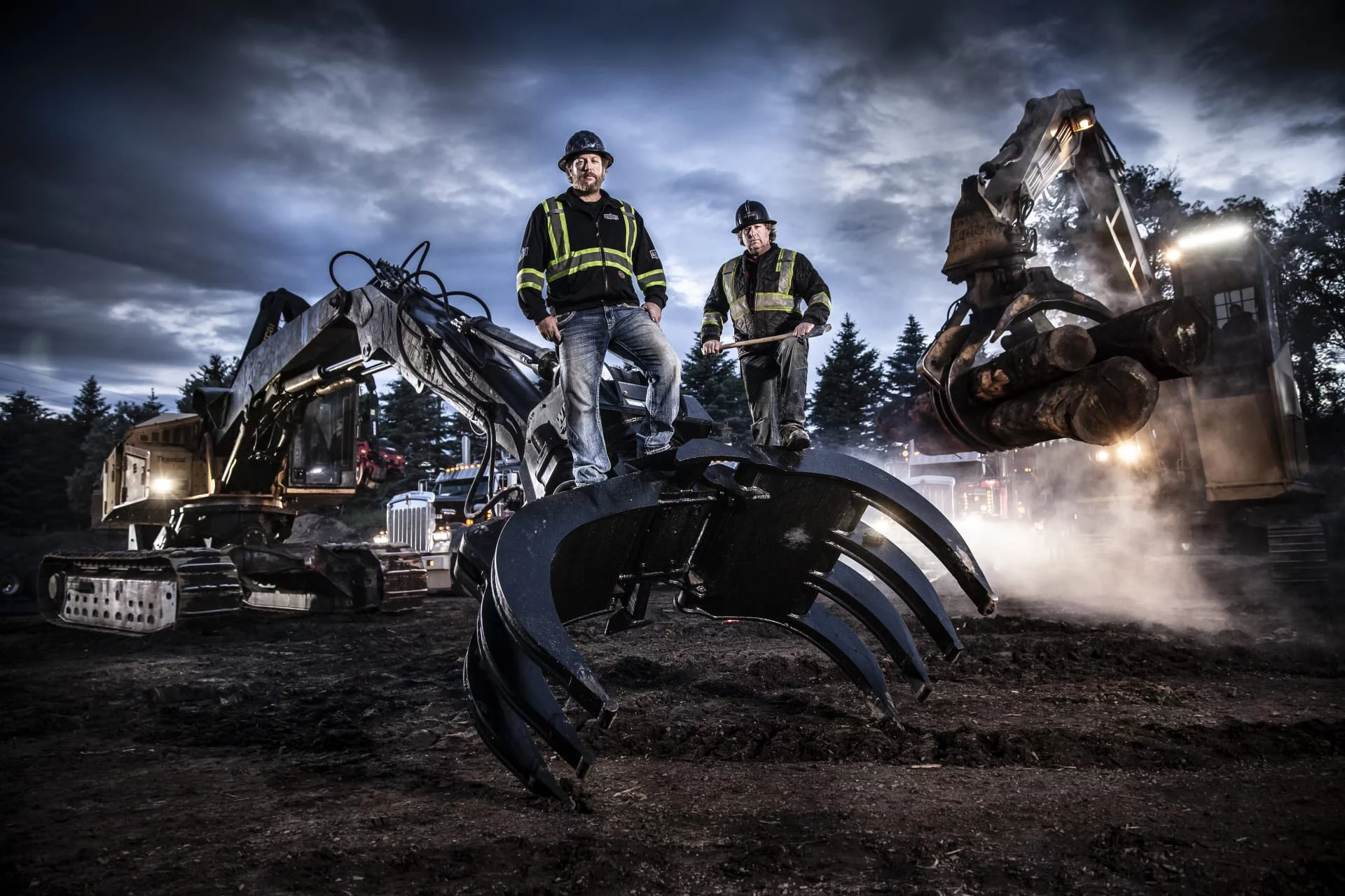 Fuvarozás sáros hegyeken || A sár szerelmére