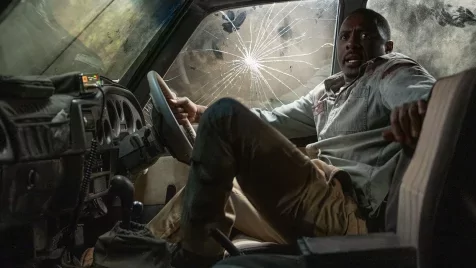 Idris Elba oroszlánnal küzd legújabb filmjében