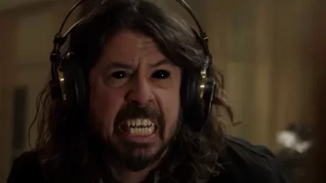 Inkább véres, mint vicces a Foo Fighters horrorvígjátéka