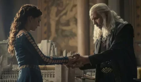 A szereplők is neccesnek érezték a Sárkányok háza szexjeleneteit