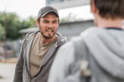 Vígjátéksorozat a fröcsögő gyűlöletről